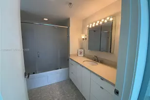185 SW 7th St, Miami, FL 33130 - Photo 18