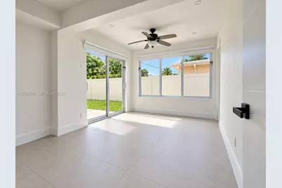 1046 SE 22nd Ave, Pompano Beach, FL 33062 - Photo 10