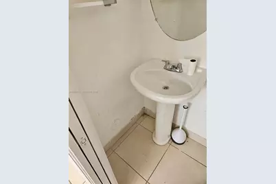 1638 SW 3rd St #302, Miami, FL 33135 - Photo 8