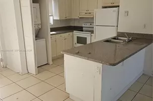 1638 SW 3rd St, Miami, FL 33135 - Photo 2