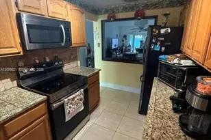 5641 SW 139th Pl, Miami, FL 33183 - Photo 10