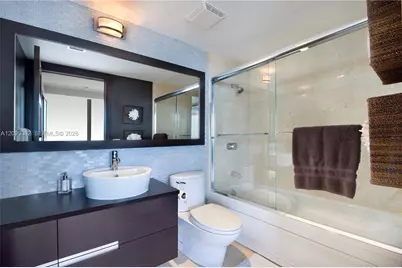 5875 Collins Ave #1008, Miami Beach, FL 33140 - Photo 10