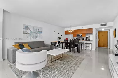 1200 Brickell Bay Dr #3908, Miami, FL 33131 - Photo 4