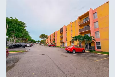 4705 NW 7th St #408-7, Miami, FL 33126 - Photo 26