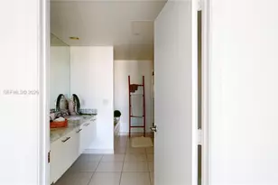 500 Brickell Ave, Miami, FL 33131 - Photo 28