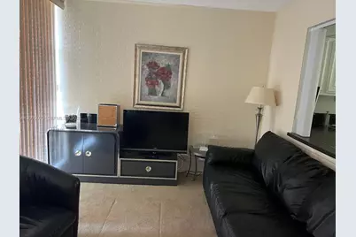 2000 Atlantic Shores Blvd #504, Hallandale Beach, FL 33009 - Photo 2
