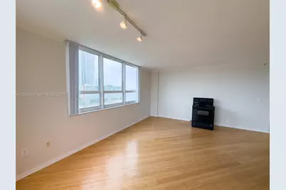 2000 N Bayshore Dr #1101, Miami, FL 33137 - Photo 4