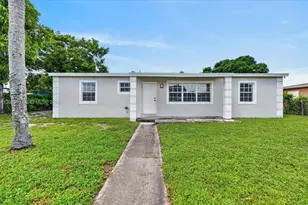 2885 NW 155th Terrace, Miami Gardens, FL 33054 - Photo 2