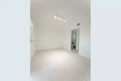 3676 Oak Ave #1, Miami, FL 33133 - Photo 8