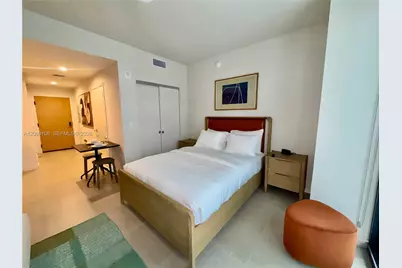 11 NE 6th St #208, Miami, FL 33132 - Photo 2