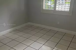 6495 W 27th Ave, Hialeah, FL 33016 - Photo 14