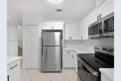 14618 SW 38 St #2, Miami, FL 33175 - Photo 10