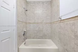 14618 SW 38th St, Miami, FL 33175 - Photo 24