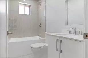3378 W 80th St, Hialeah, FL 33018 - Photo 24