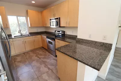609 NE 28th St #3, Wilton Manors, FL 33334 - Photo 30