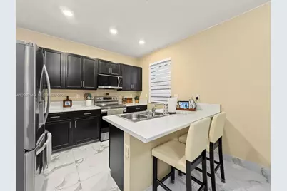 11266 SW 250th Ter, Homestead, FL 33032 - Photo 8