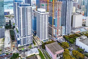 11 NE 6th St, Miami, FL 33132 - Photo 52