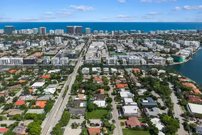9525 Broadview Ter, Bay Harbor Islands, FL 33154 - Photo 10