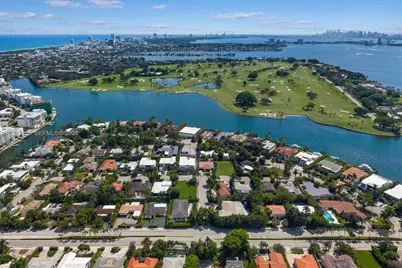 9525 Broadview Ter, Bay Harbor Islands, FL 33154 - Photo 12