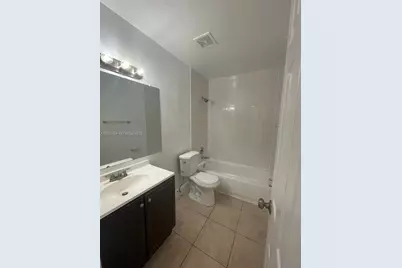 958 SW 74th Ave, North Lauderdale, FL 33068 - Photo 6