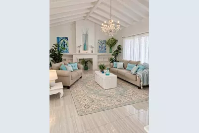 6910 Rue Notre Dame, Miami Beach, FL 33141 - Photo 14