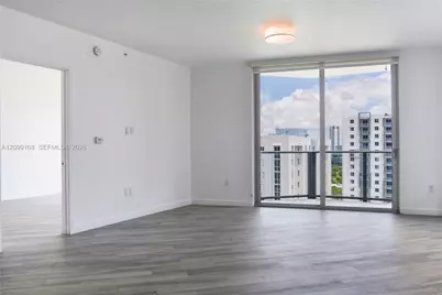 1010 SW 2nd Ave #1104, Miami, FL 33130 - Photo 2