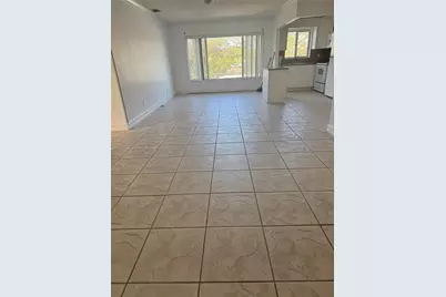 7910 Taft St #309, Pembroke Pines, FL 33024 - Photo 2