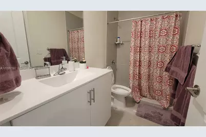 11418 W 34th Ct #., Hialeah, FL 33018 - Photo 8