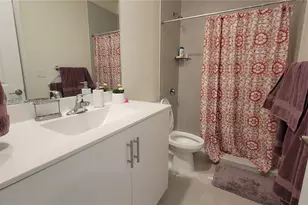 11418 W 34th Ct, Hialeah, FL 33018 - Photo 8