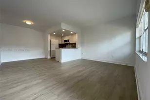 8660 NW 6th Ln, Miami, FL 33126 - Photo 2