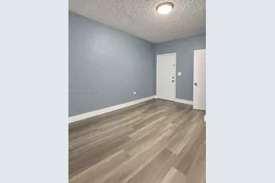 301 SW 10th Ave #4, Miami, FL 33130 - Photo 12