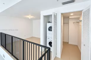 300 S Biscayne Blvd, Miami, FL 33131 - Photo 10