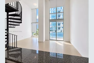 300 S Biscayne Blvd #L-406, Miami, FL 33131 - Photo 4