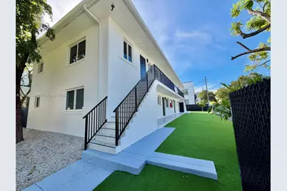 505 SW 7th Ct #1, Miami, FL 33130 - Photo 2