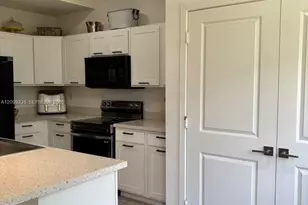 20816 NW 13th Ct, Miami Gardens, FL 33169 - Photo 14