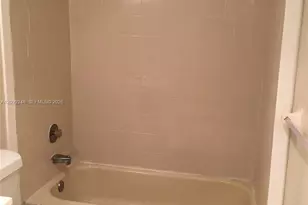 4170 Inverrary Dr, Lauderhill, FL 33319 - Photo 8