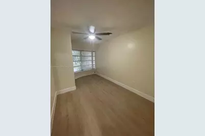 4986 SW 7th St, Margate, FL 33068 - Photo 12