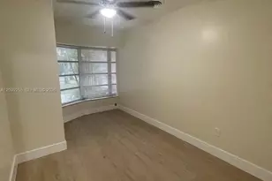 4986 SW 7th St, Margate, FL 33068 - Photo 12
