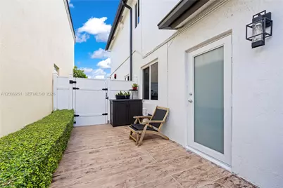 8219 SW 163rd Ct, Miami, FL 33193 - Photo 42