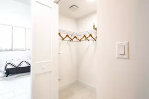 3645 NW 36th St, Miami, FL 33142 - Photo 14