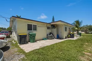 137 NE 1st Ct, Dania Beach, FL 33004 - Photo 4