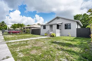 781 NW 108th St, Miami, FL 33168 - Photo 2