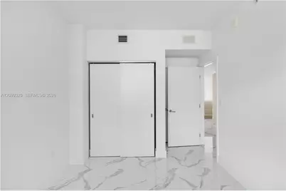 16385 Biscayne Blvd #506, North Miami Beach, FL 33160 - Photo 20