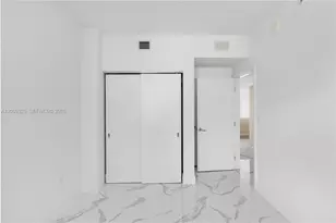 16385 Biscayne Blvd, North Miami Beach, FL 33160 - Photo 20