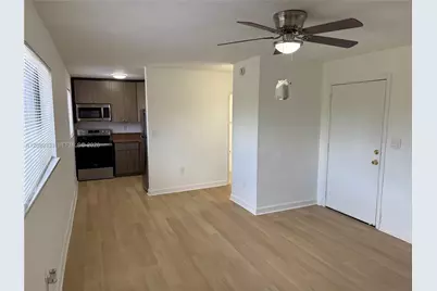 180 NE 71st St #10, Miami, FL 33138 - Photo 2