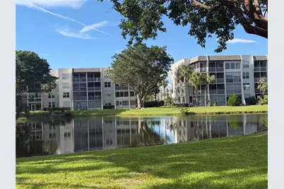 9235 Lagoon Pl #116, Davie, FL 33324 - Photo 2