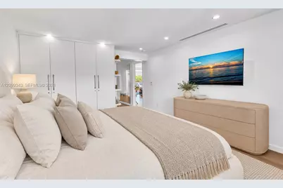 797 S Shore Dr, Miami Beach, FL 33141 - Photo 14