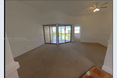 1190 Washington Cir #1190E, Homestead, FL 33034 - Photo 10