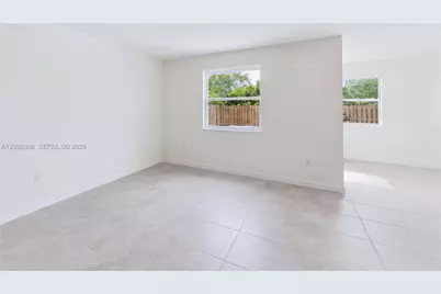 2208 SE 30th St, Homestead, FL 33035 - Photo 14