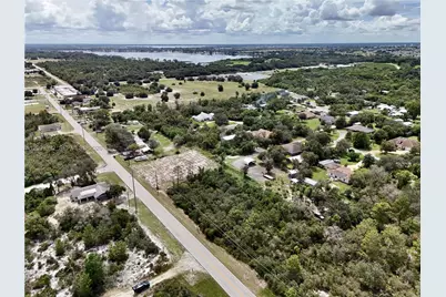 204 Hallmark Ave, Lake Placid, FL 33852 - Photo 4